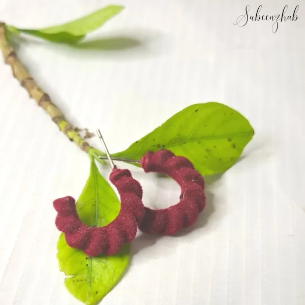 Rich velvet earings