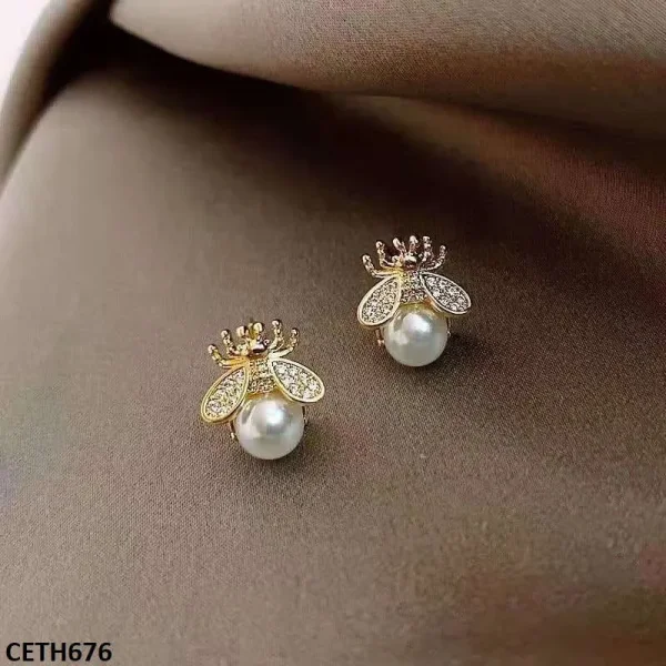 Pearl beaded butterfly Tops/Studs