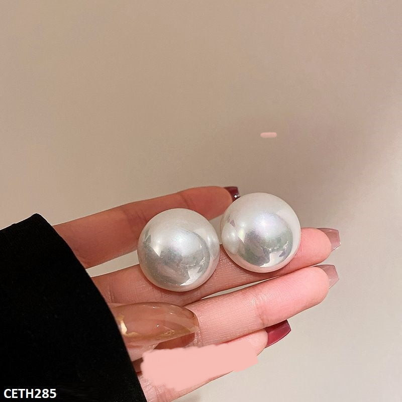 Big size Pearl Studs