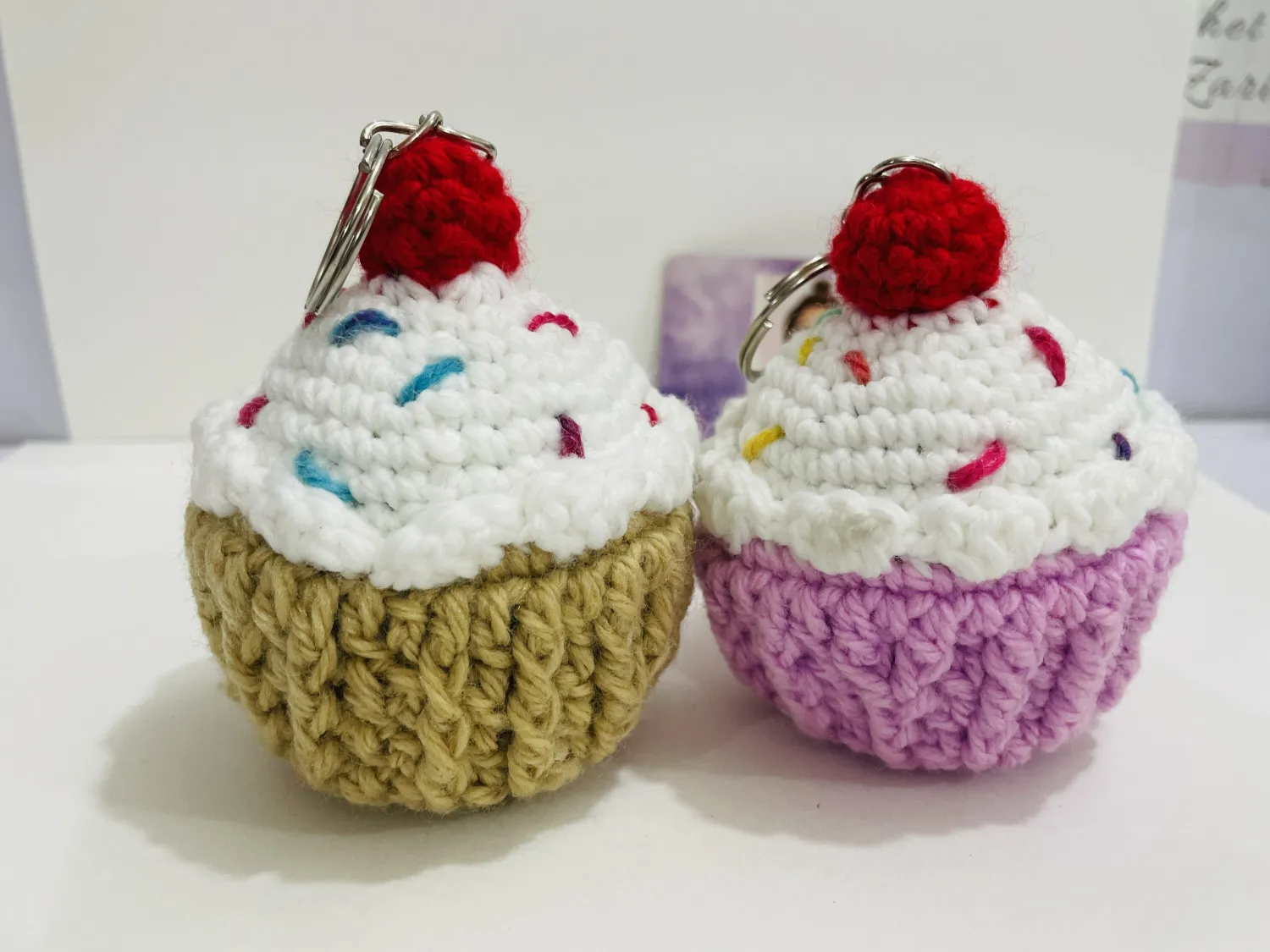 Cupcake keychain