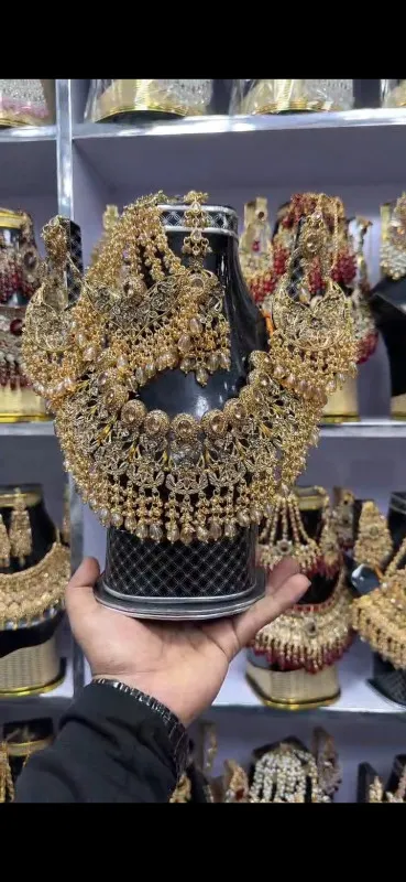 Heavy bridal jewellery SET