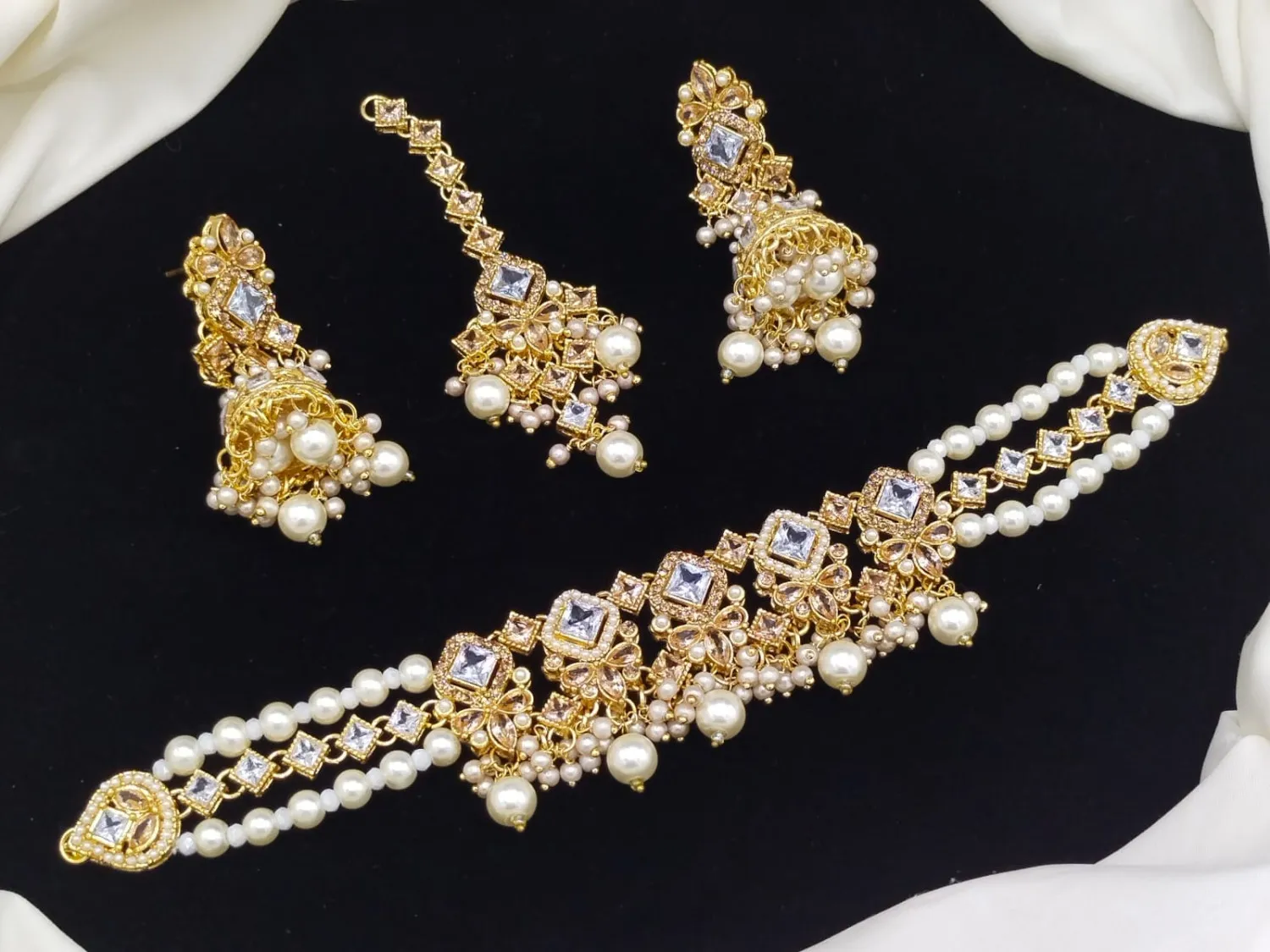 New Elegant Chokar Set