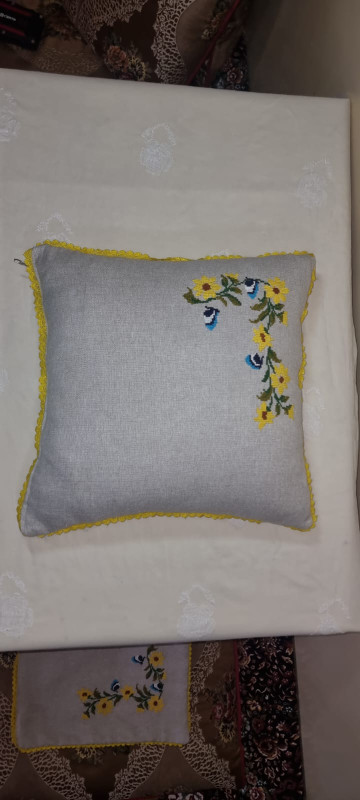 2 Pcs Sunflower Charm Handmade Embroidered Cross Stitch Cushion Covers 17x17