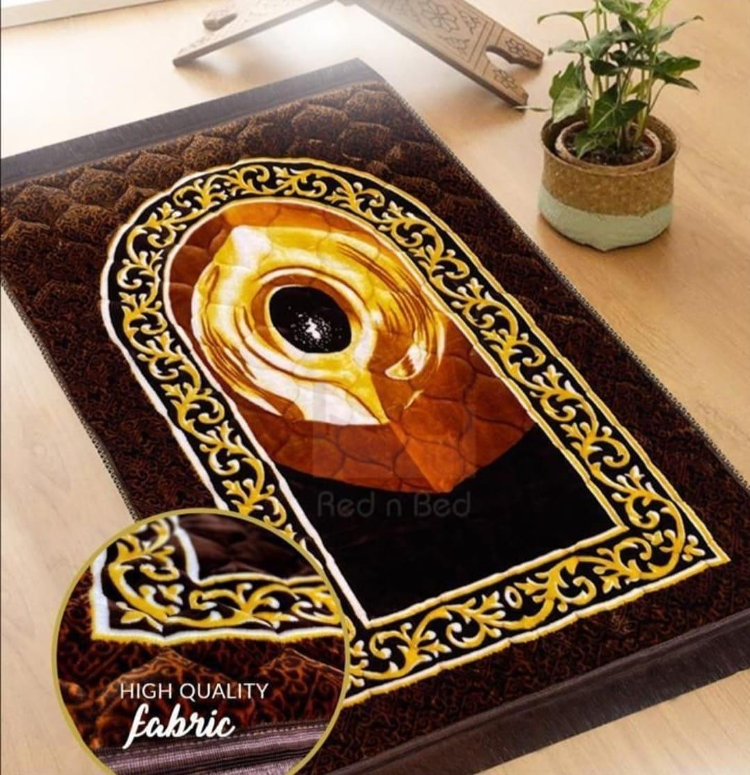 Velvet Embossed Prayer Mat